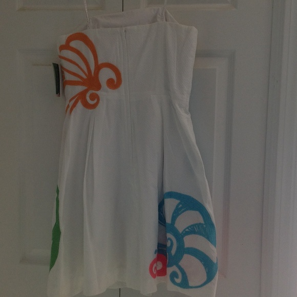 Lilly Pulitzer gorgeous dress. - Picture 3 of 4